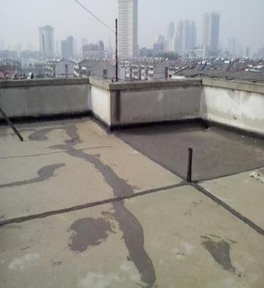 于都漏水维修 楼顶漏水是什么原因，楼顶漏水维修方法是什么?